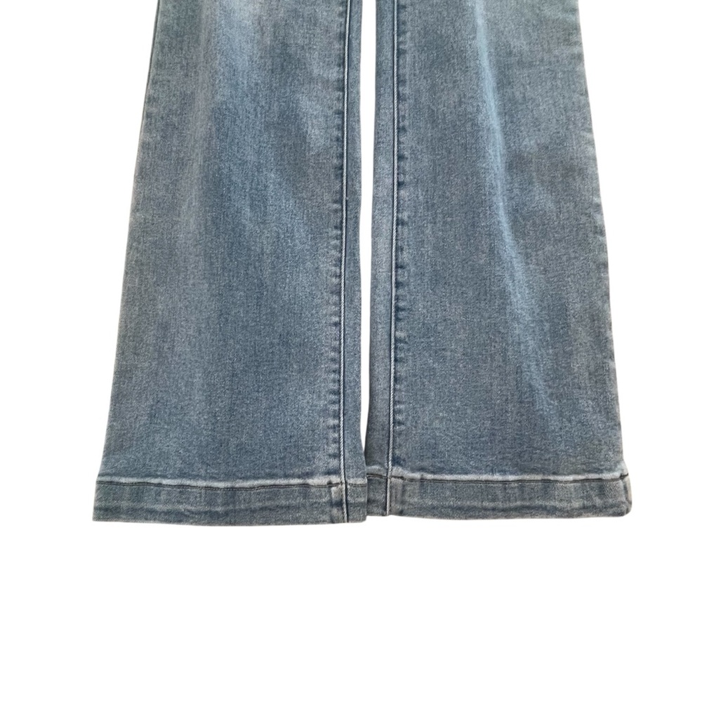 Risen High Rise Light Wash Wide Leg Flare Jeans 70s Premium Denim Size 9/29 - Picture 5 of 17